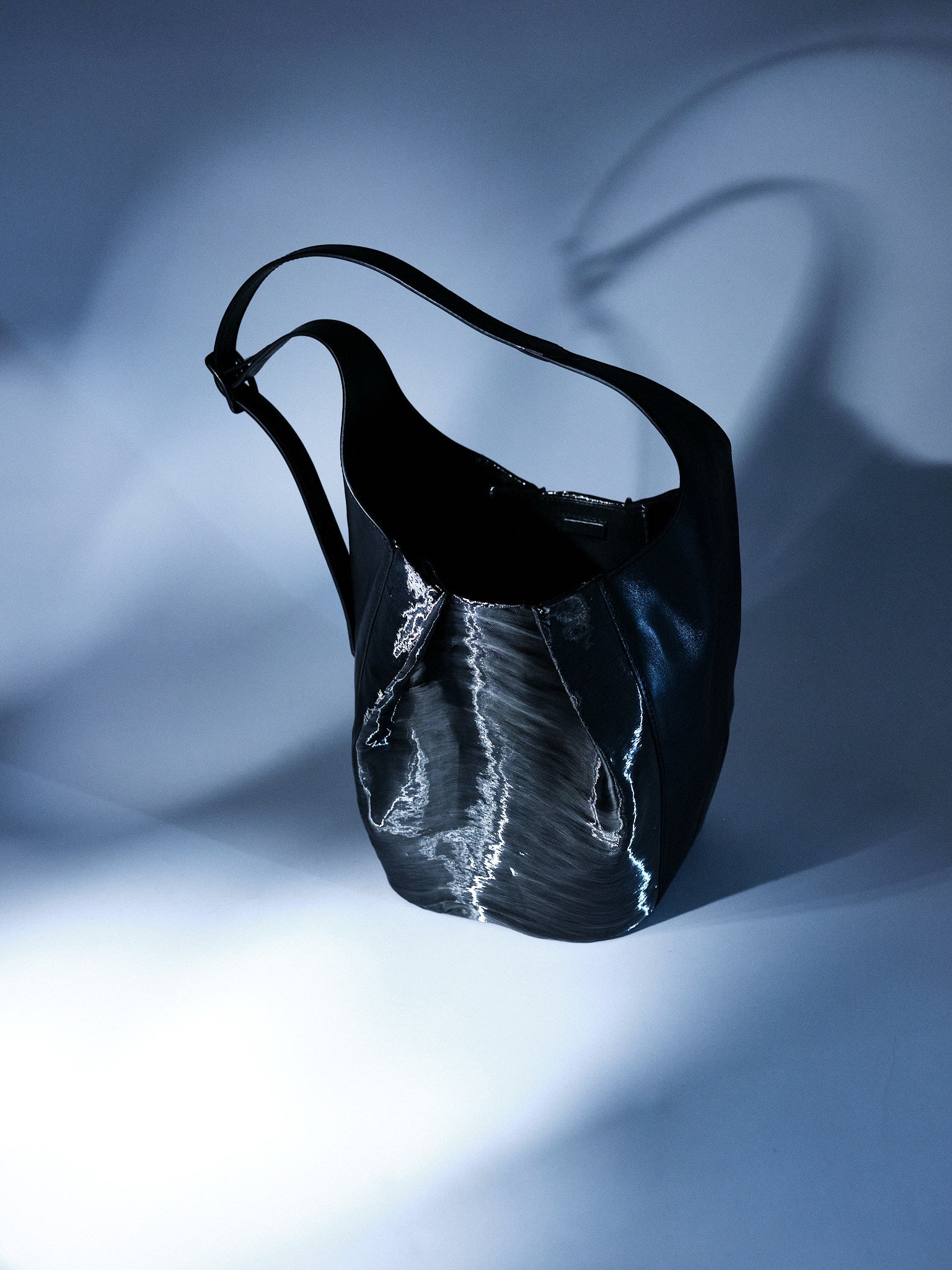 Tatemu Shoulder Bag -Suin Silk